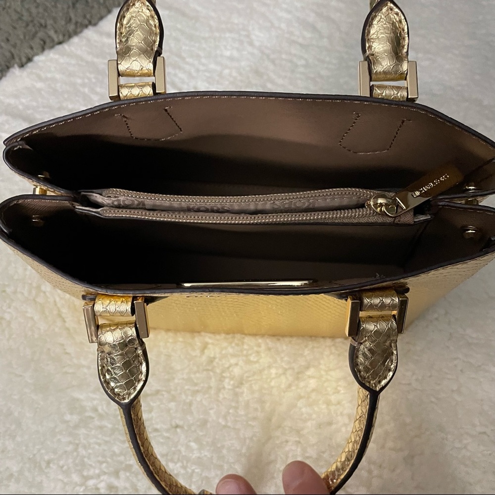 Gold Michael Kors purse - Picture 3 of 3